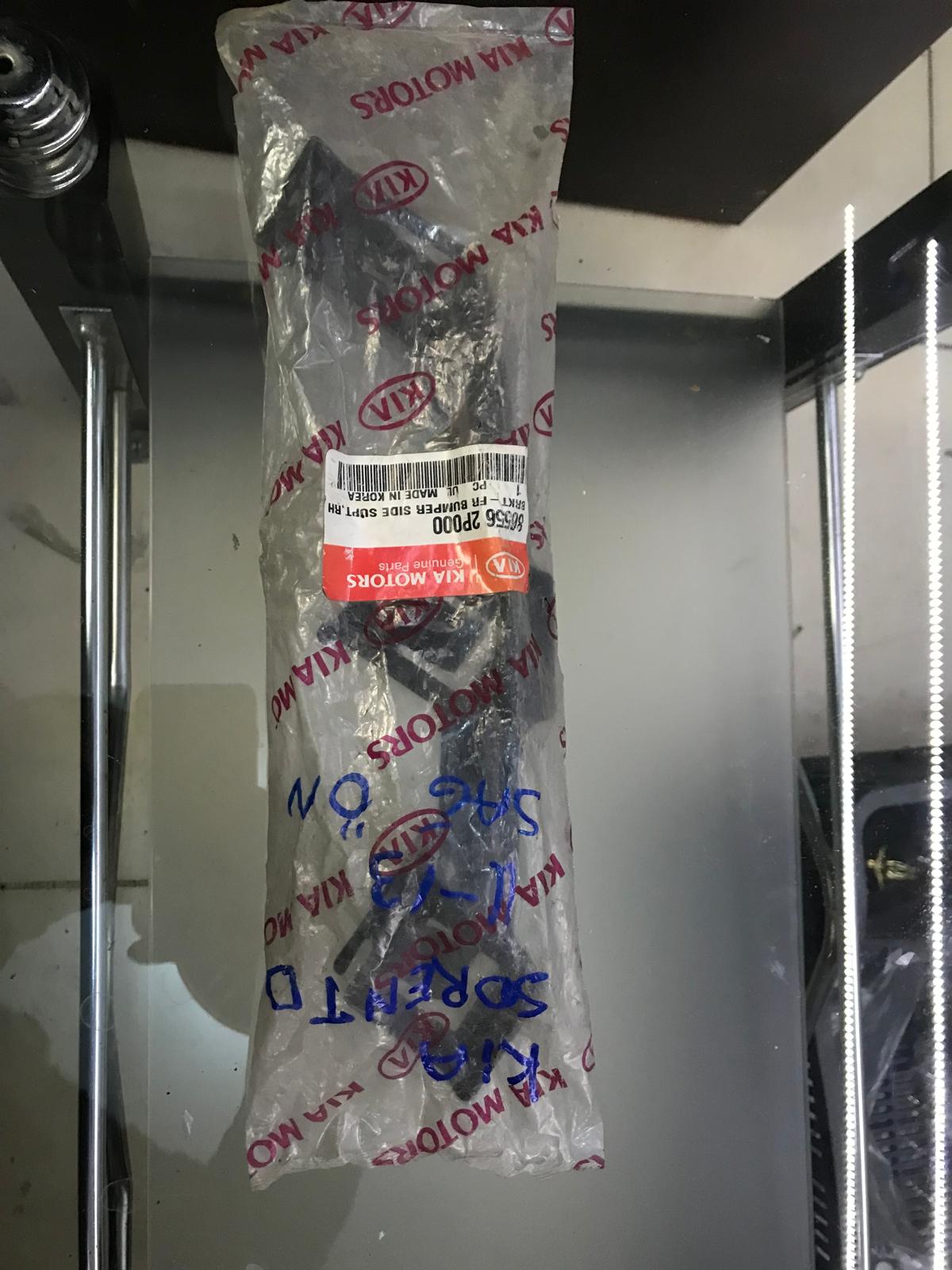 Kia Sorento (11-13) Ön Tampon Braketi (Sağ)